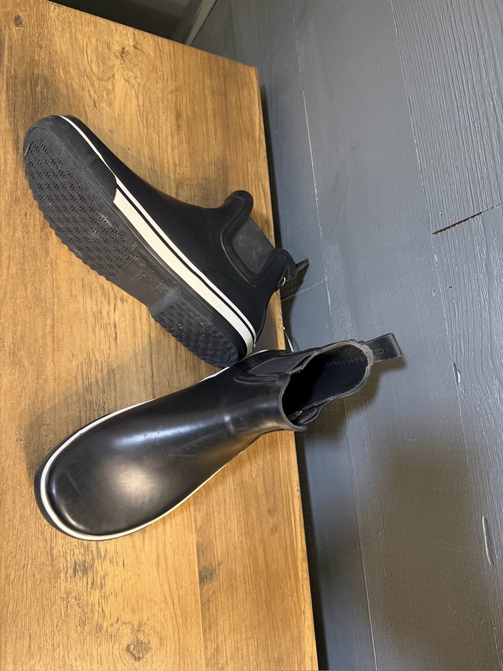 Rocket Dog Black Chelsea-Style Rain Boots with White Stripe